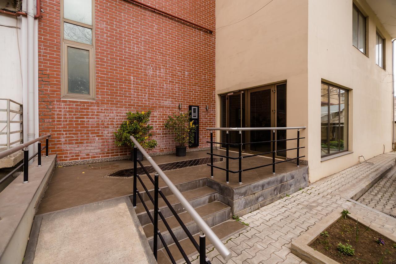 Dat Exx Apartments Tiflis Habitación foto